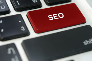 SEO ve Yapay Zekâ Destekli Ses Klonlama: Sesli Aramalarda Yeni Dönem